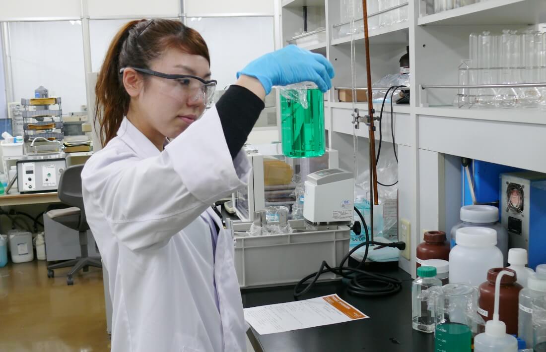 小野 由加利の仕事風景